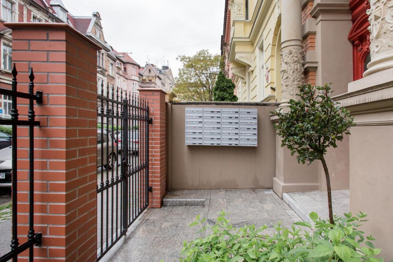 Luksusowy Apartament Hercena7 W Sercu Miasta ヴロツワフ エクステリア 写真
