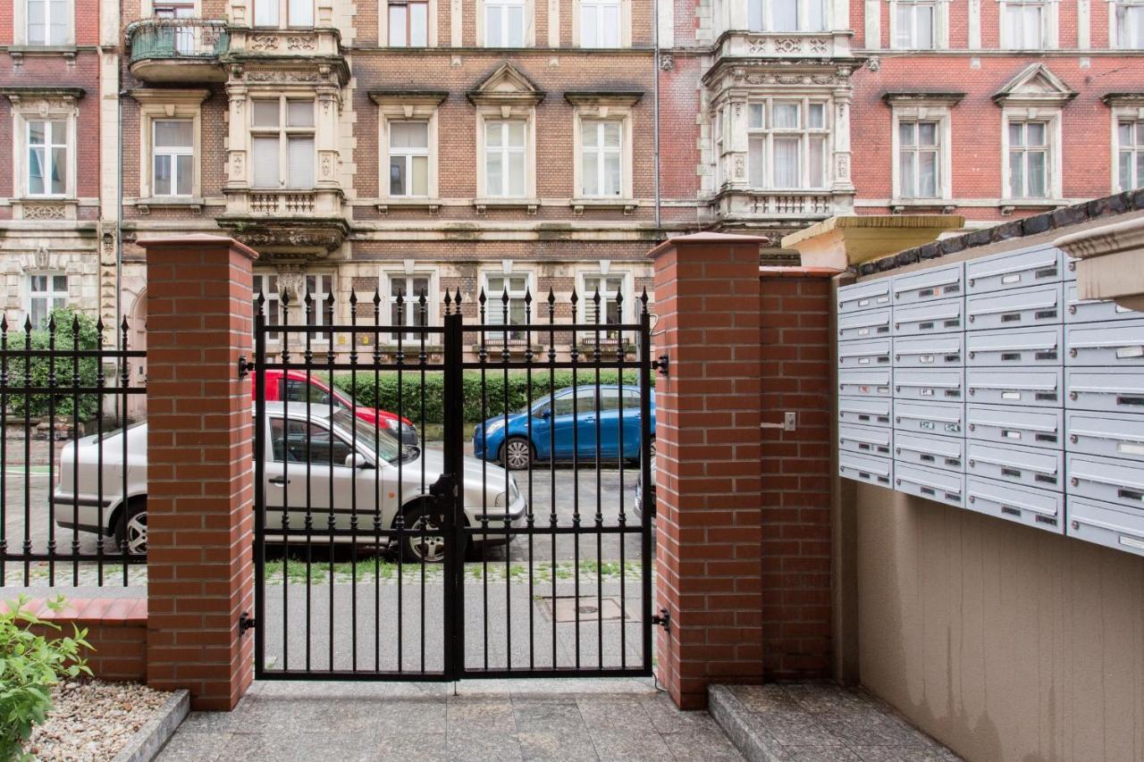 Luksusowy Apartament Hercena7 W Sercu Miasta ヴロツワフ エクステリア 写真